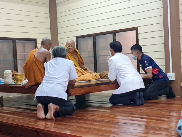 'หลวงปู่แสง'-ให้อภัยทุกคน-ไม่เอาเรื่องดำเนินคดี-'ทนายอนันต์ชัย'-ประกาศเป็นทนายกองทัพธรรม