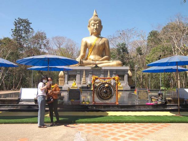 รายงานพิเศษ-:-เทศกาลเข้าพรรษาไหว้พระ-10-วัด-เสริมอำนาจบารมีที่-จ.อำนาจเจริญ