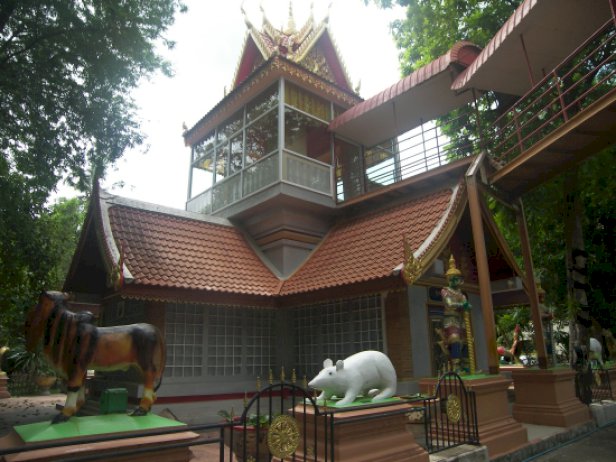 สนธยา.พาเข้าวัดฟังธรรม-กับ-“พระครูมงคล-วรวัตร”