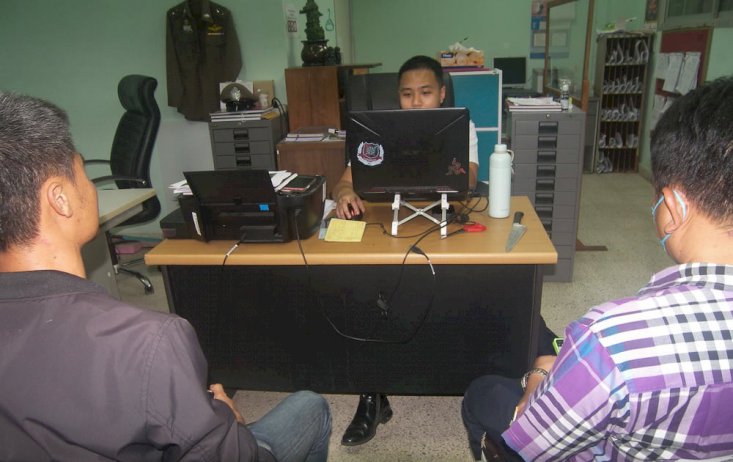 นายก-อบต-เล่าวินาทีระทึก-หนุ่มคลั่งยา-ถือมีดจะเข้าทำร้าย-โชคดีจนท.ระงับเหตุได้ทัน