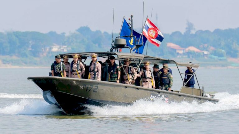 “บิ๊กดุง”-นำคณะตรวจเยี่ยม-นรขนครพนม-ชมกำลังพลช่วยปราบปรามการทำผิด-กม.