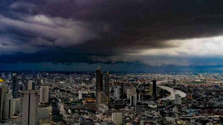 สภาพอากาศวันนี้-กลางวันร้อนจัด-“กทม-57-จว.”-เตรียมรับมือพายุฤดูร้อน