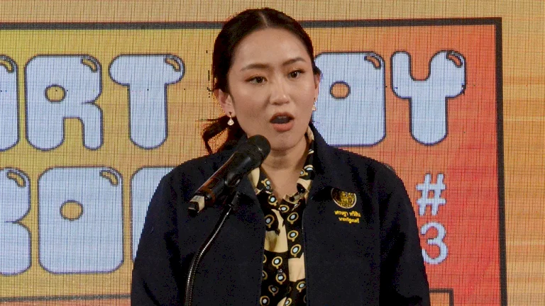 “อิ๊งค์”-ไม่ห่วงฝ่ายค้านถล่ม-แจกข้อมูล-ให้-สส-ช่วย-“ทักษิณ”-ปชป.ปัดล็อบบี้-(คลิป)