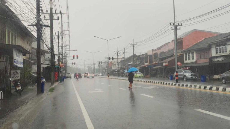 สภาพอากาศวันนี้-ภาคเหนือ-ตะวันออก-21-จังหวัดฝนหนัก-เสี่ยงท่วมฉับพลัน