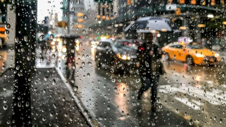 สภาพอากาศวันนี้-กรมอุตุฯ-เตือนทั่วประเทศ-รับมือฝนถล่มหนัก-กทม.โดน-70%