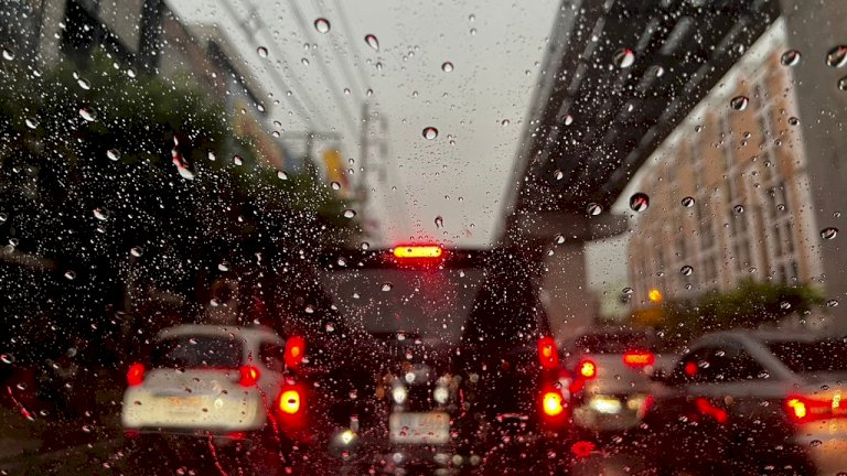 วันนี้-“พายุดีเปรสชัน”-จ่อทวีกำลังเป็น-“พายุโซนร้อน”-เตือนหลายจังหวัดฝนตกหนักมาก