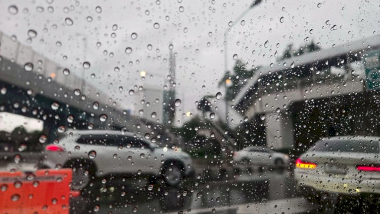 สภาพอากาศวันนี้-23-กค-69-กรมอุตุฯ-เตือนทั่วไทยฝนตกหนัก-กทม.-ฝนถล่ม-60%
